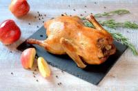 Утка запеченная с яблоками